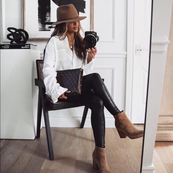 ZARA FAUX LEATHER LEGGINGS - Picture 3 of 9